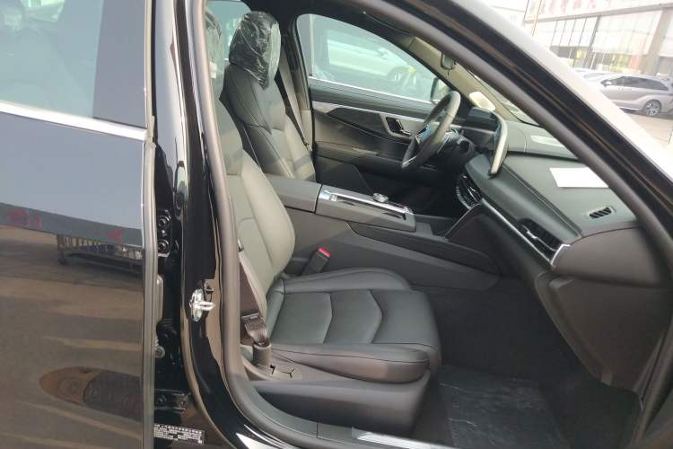 Used Cadillac CT6 2023 28T Luxury Version
