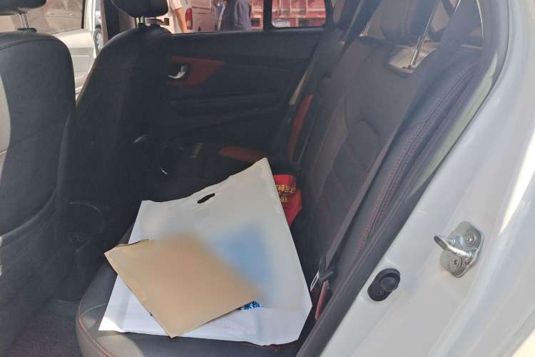 Used Haval H1 2016 Blue Label 1.5L AMT Luxury Model