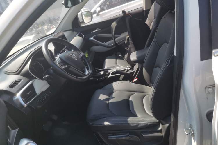 Used Baojun 530 2019 1.5T CVT Luxury Model 7 Seats China V Emission Standard
