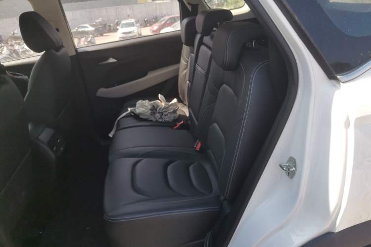 Used Baojun 530 2019 1.5T CVT Luxury Model 7 Seats China V Emission Standard
