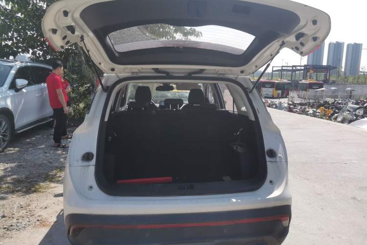 Used Baojun 530 2019 1.5T CVT Luxury Model 7 Seats China V Emission Standard
