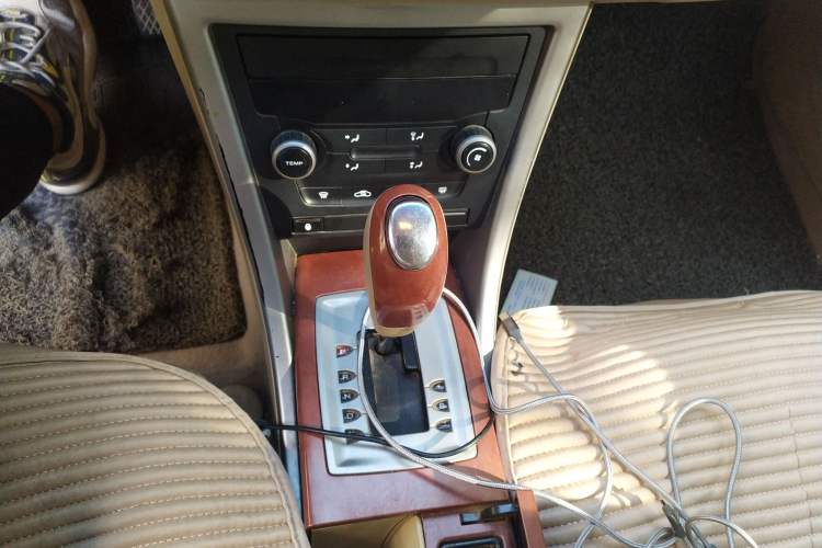 Used Roewe 550 2013 Classic Edition 550 1.8L Automatic Fashion Model
