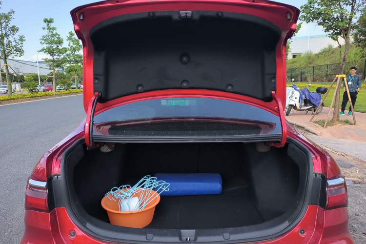 Used BYD Qin New Energy 2019 High-Range Deluxe Model
