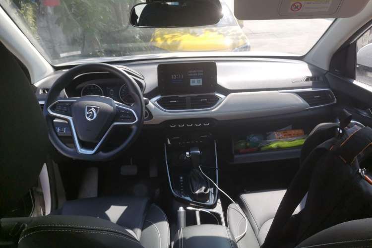 Used Baojun 530 2019 1.5T CVT Luxury Model 7 Seats China V Emission Standard
