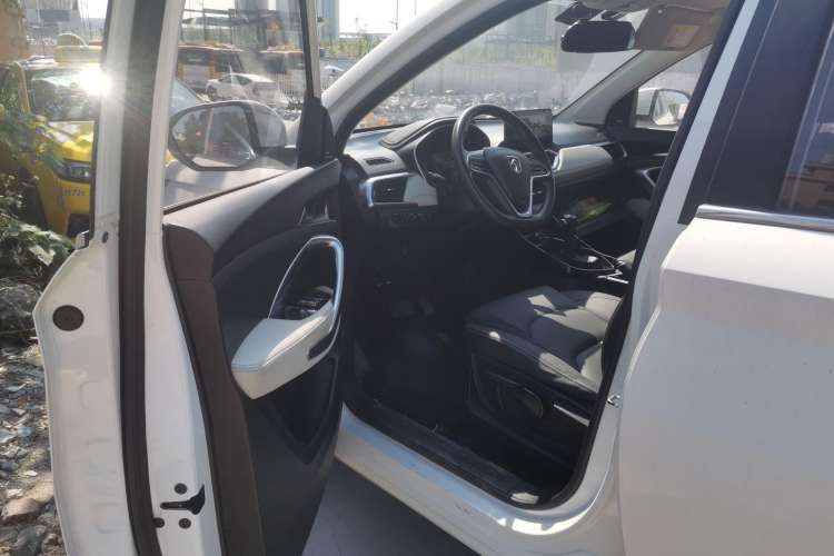 Used Baojun 530 2019 1.5T CVT Luxury Model 7 Seats China V Emission Standard
