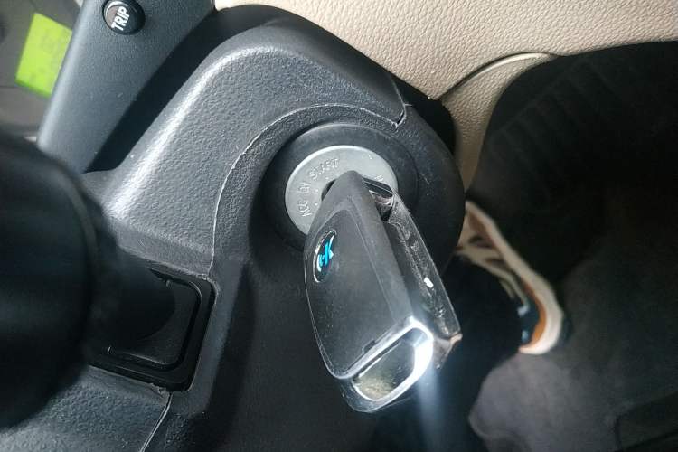 Used Kia Sportage 2012 2.0L Manual Two-Wheel Drive GL Trim