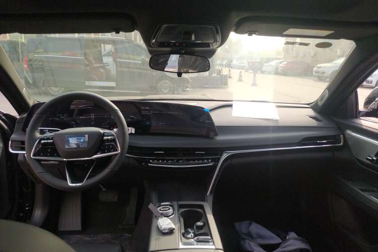 Used Cadillac CT6 2023 28T Luxury Version
