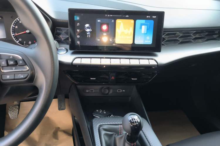 Used MG 5 2021 180 DVVT Manual Youth Style Edition