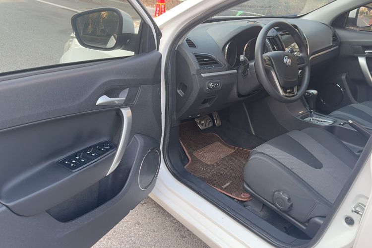 Used MG 5 2012 1.5L Automatic Luxury Edition