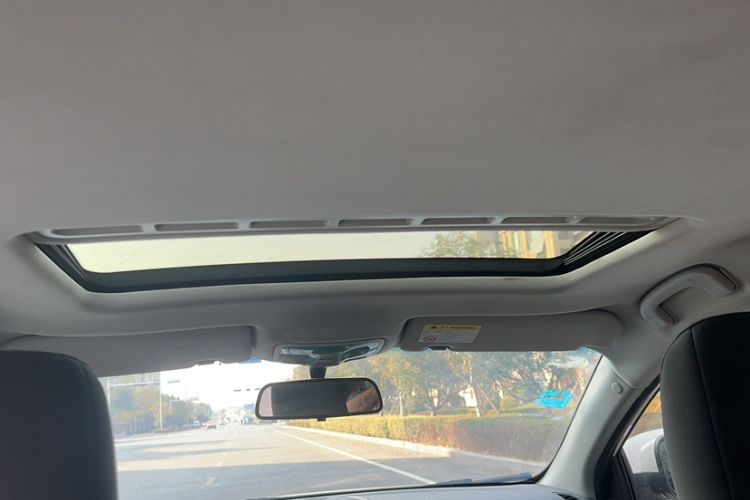 Used MG 5 2012 1.5L Automatic Luxury Edition