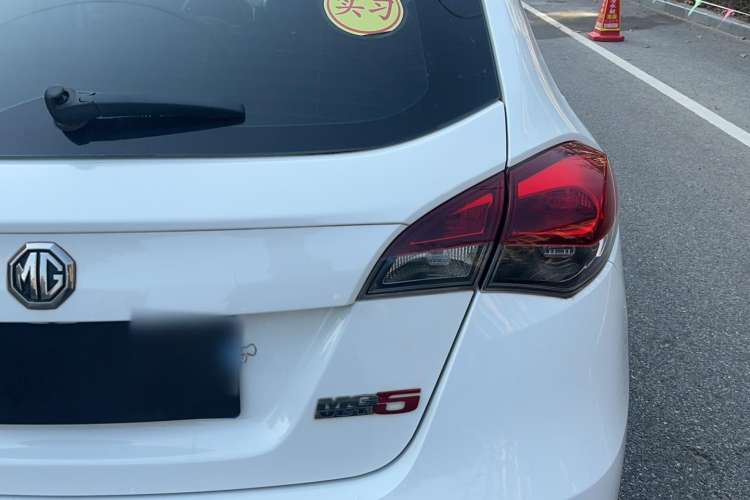 Used MG 5 2012 1.5L Automatic Luxury Edition