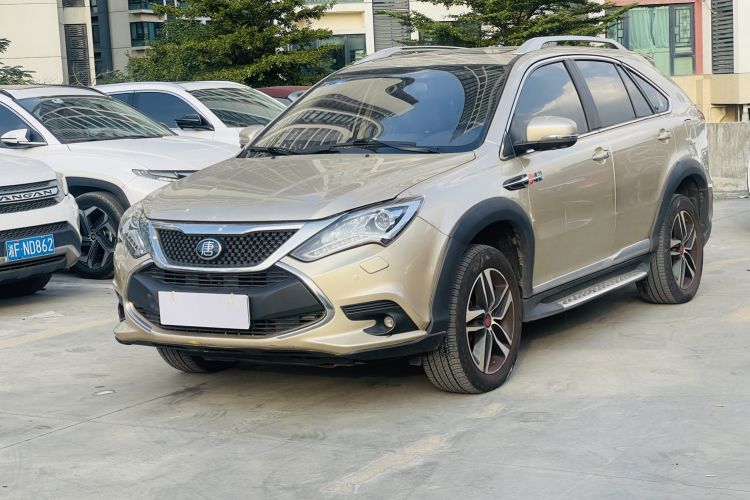Used BYD Tang New Energy 2015 2.0T Four-Wheel-Drive Flagship Model