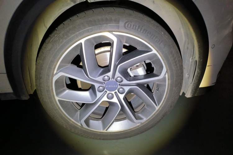 Used Lynk & Co 05 2022 2.0T Two-Wheel Drive Shine Halo
