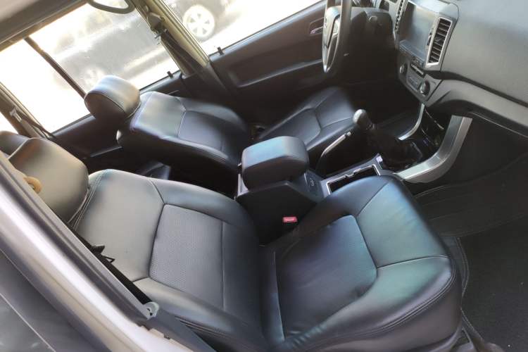 Used Leopaard Q6 2015 2.4L Manual Two-Wheel-Drive Elite Model