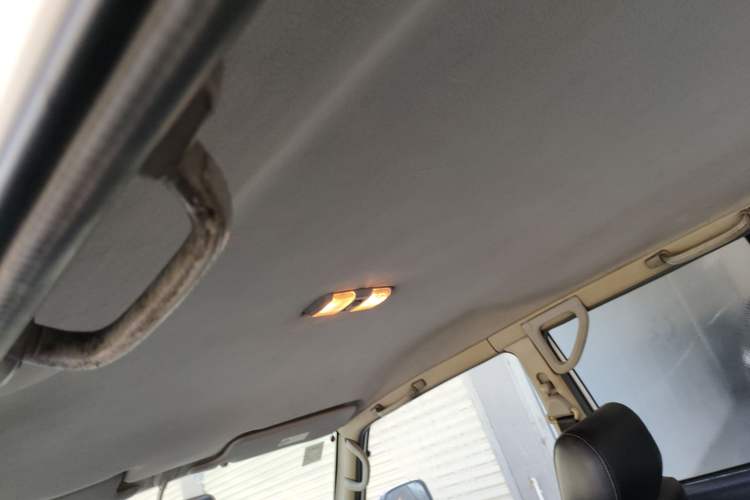 Used Leopaard Q6 2015 2.4L Manual Two-Wheel-Drive Elite Model