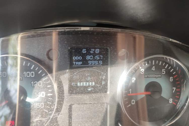 Used Jinbei New Hiace X30L 2018 1.5L Wealth Edition DLCG14 Odometer Close Up