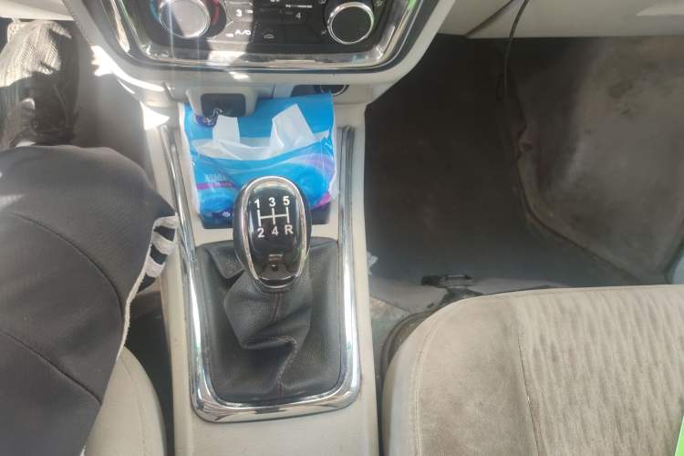 Used Jinbei New Hiace X30L 2018 1.5L Wealth Edition DLCG14 Gear Lever