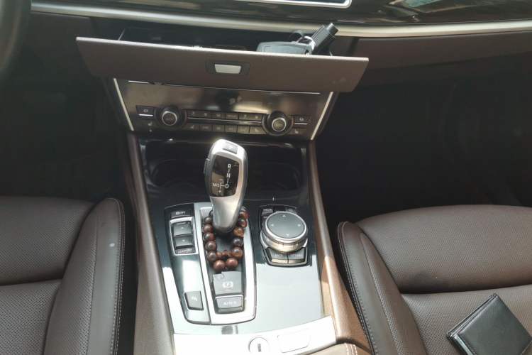 Used BMW 5 Series GT 2014 528i Luxury Edition