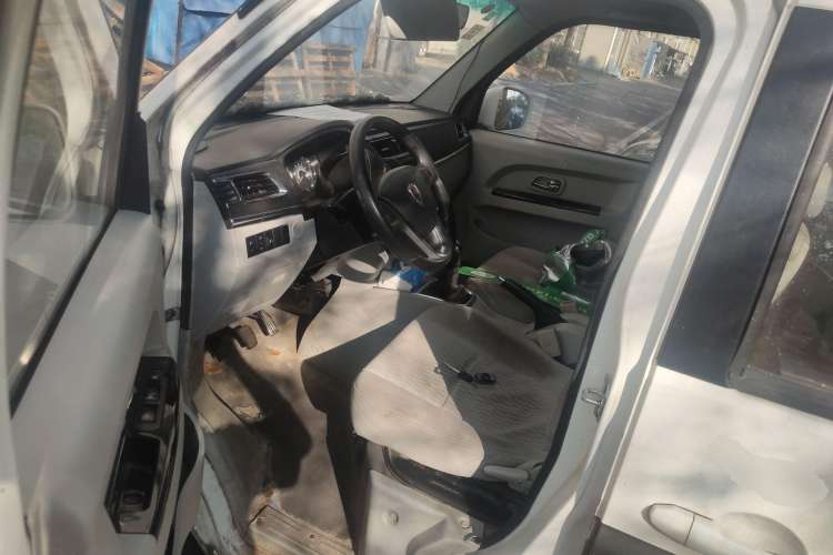 Used Jinbei New Hiace X30L 2018 1.5L Wealth Edition DLCG14 Driver Seat