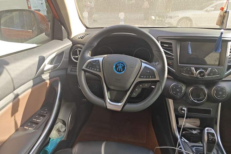 Used BYD Song New Energy 2017 Song DM 1.5TID All-Wheel Drive Luxury Model