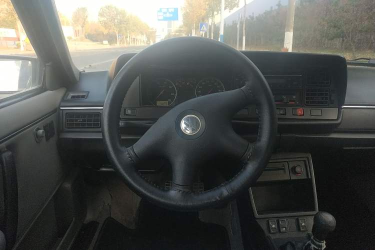 Used Volkswagen Santana Classic 2007 1.8L Jingchang Model