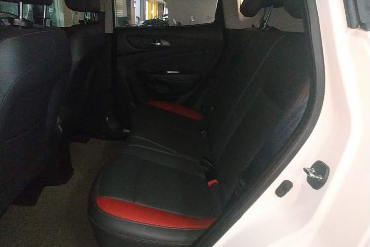 Used CHANGAN CS15 2016 1.5L Manual Luxury Edition

