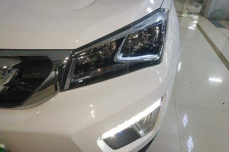 Used CHANGAN CS15 2016 1.5L Manual Luxury Edition
