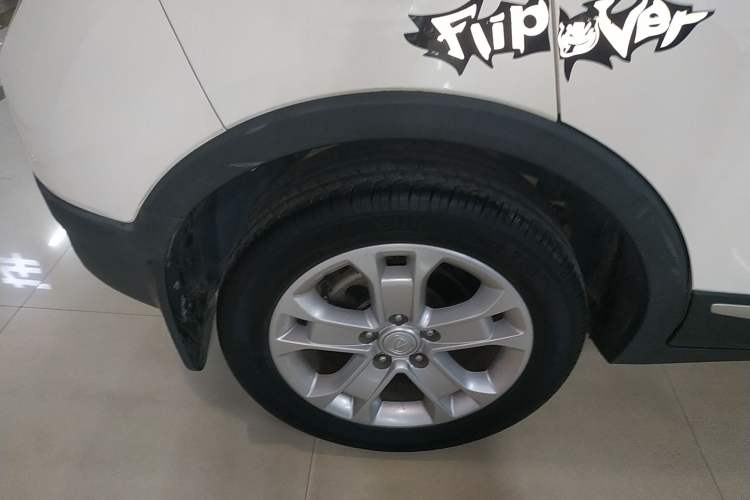 Used CHANGAN CS15 2016 1.5L Manual Luxury Edition
