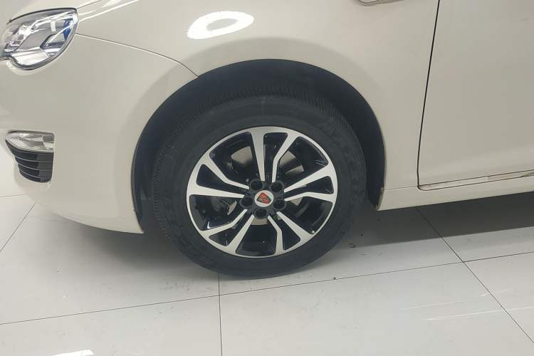 Used Roewe e550 2016 Deluxe Edition
