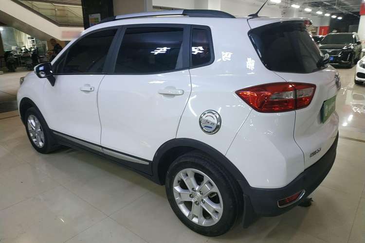 Used CHANGAN CS15 2016 1.5L Manual Luxury Edition
