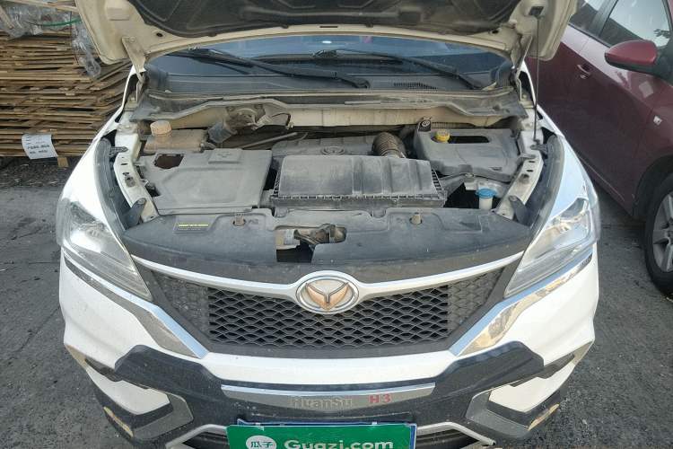 Used HYOSOW H3 2015 1.5L manual luxury version