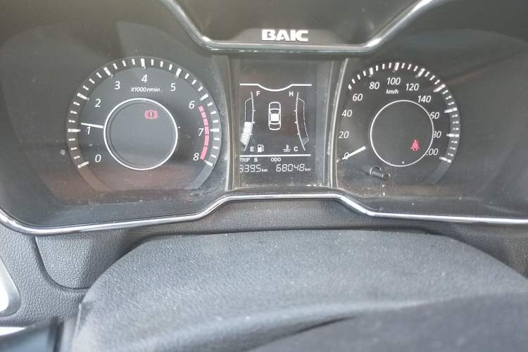 Used HYOSOW H3 2015 1.5L manual luxury version
