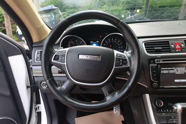 Used Haval H8 2015 2.0T Two-Wheel Drive Comfort Version

