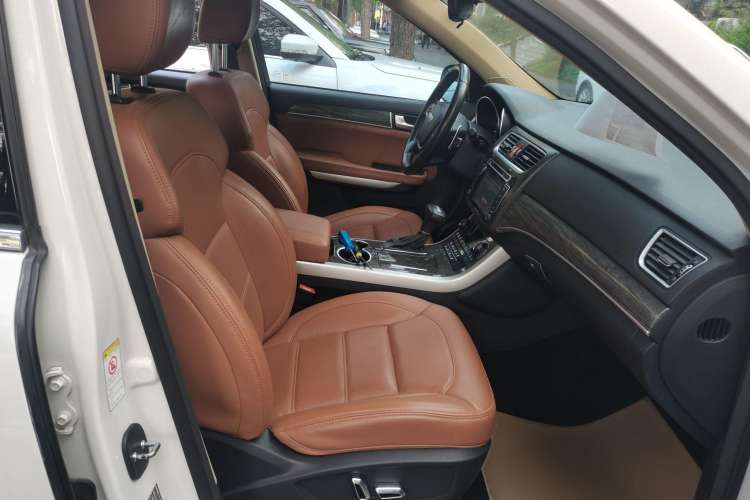 Used Haval H8 2015 2.0T Two-Wheel Drive Comfort Version
