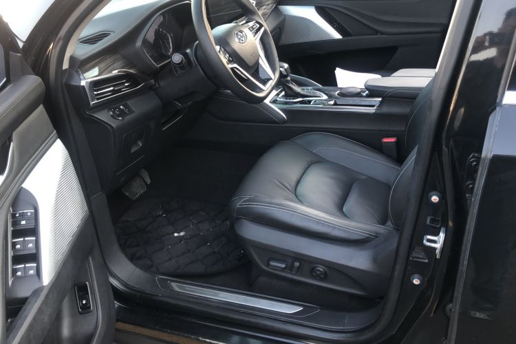 Used SAIC MAXUS D90 2017 2.0T Automatic Two-Wheel Drive - Uranus