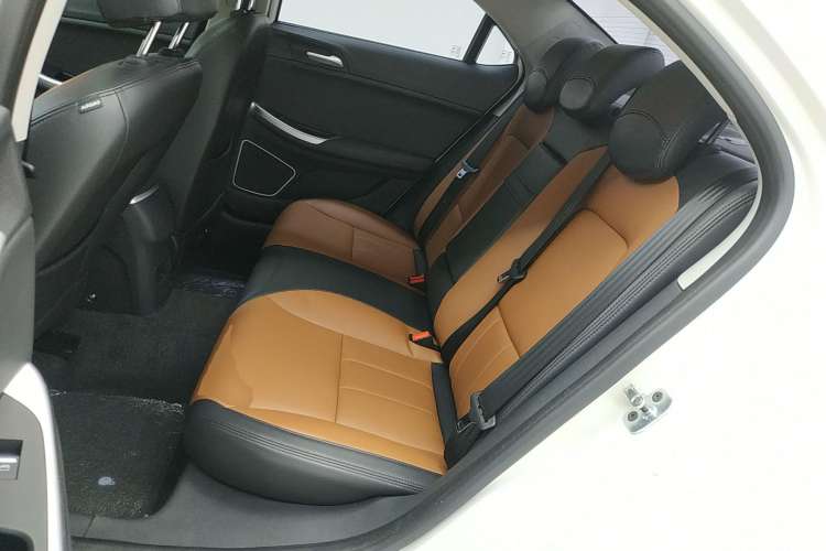 Used Roewe e550 2016 Deluxe Edition
