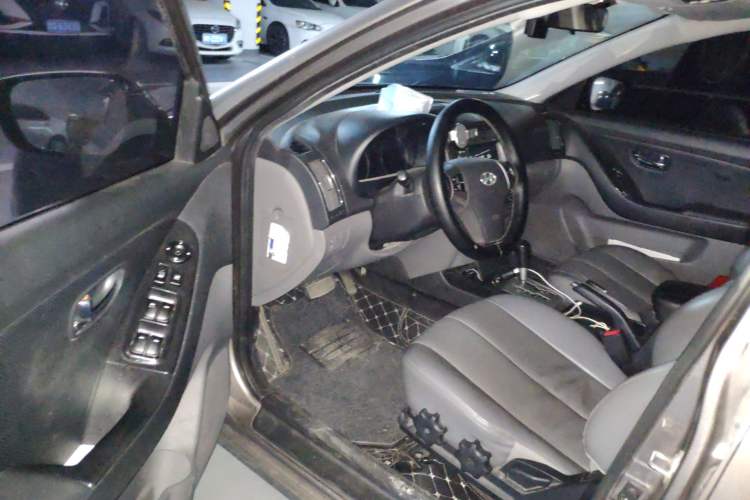 Used Hyundai Celesta 2011 1.6L Automatic Luxury Version