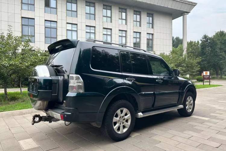 Used Mitsubishi Pajero 2012 3.0L Elite Edition