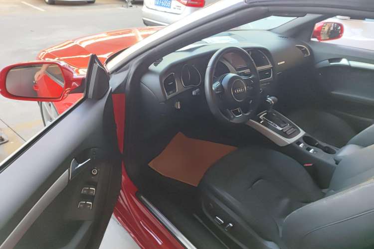 Used Audi A5 2012 2.0TFSI Cabriolet
