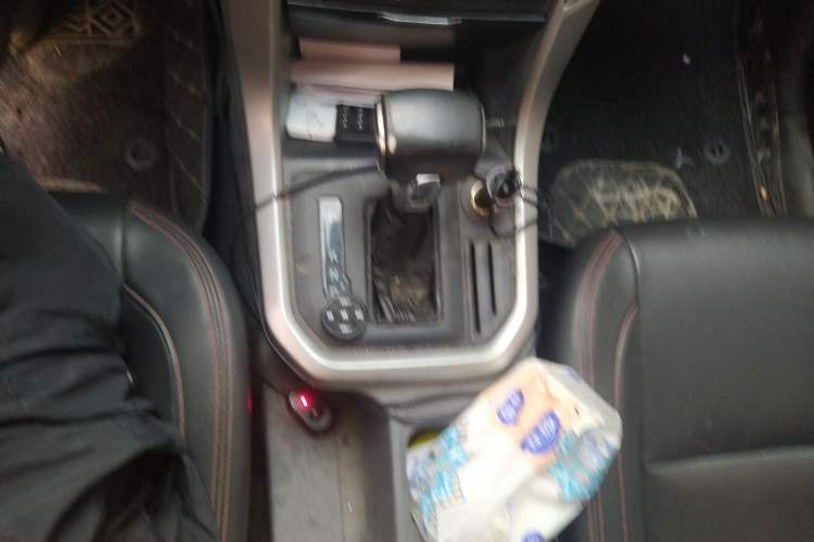 Used SAIC MAXUS T60 2017 2.8T Diesel Automatic 2WD High-Ride Comfort Plus Long-Body Emission Standard V