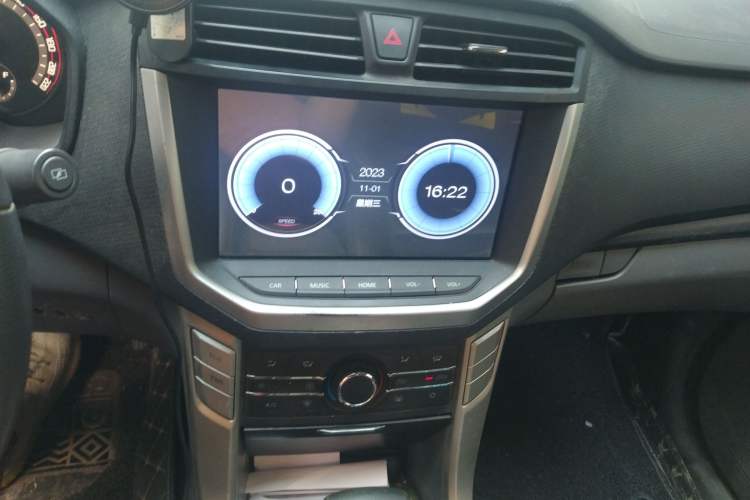 Used SAIC MAXUS T60 2017 2.8T Diesel Automatic 2WD High-Ride Comfort Plus Long-Body Emission Standard V