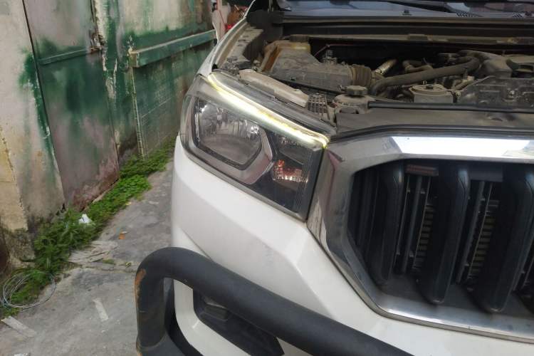 Used SAIC MAXUS T60 2017 2.8T Diesel Automatic 2WD High-Ride Comfort Plus Long-Body Emission Standard V