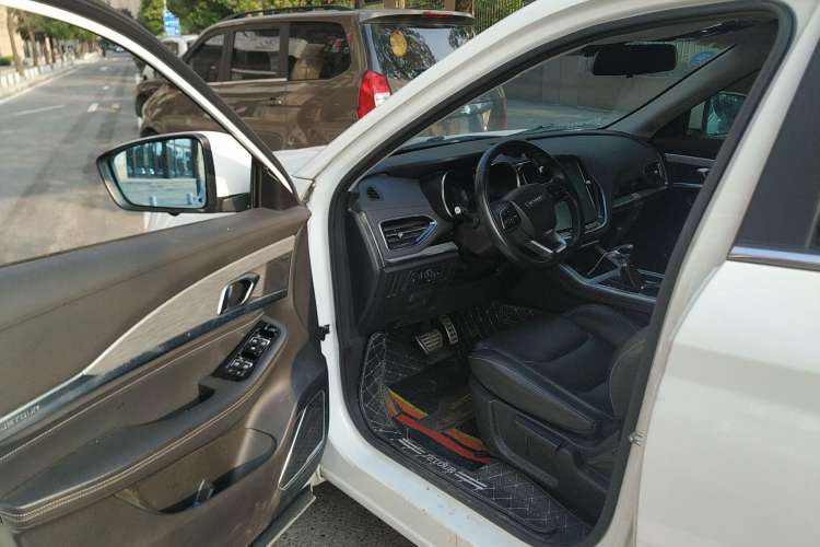 Used JETOUR X70 2020 1.5T DCT YueXing Edition 7-Seater
