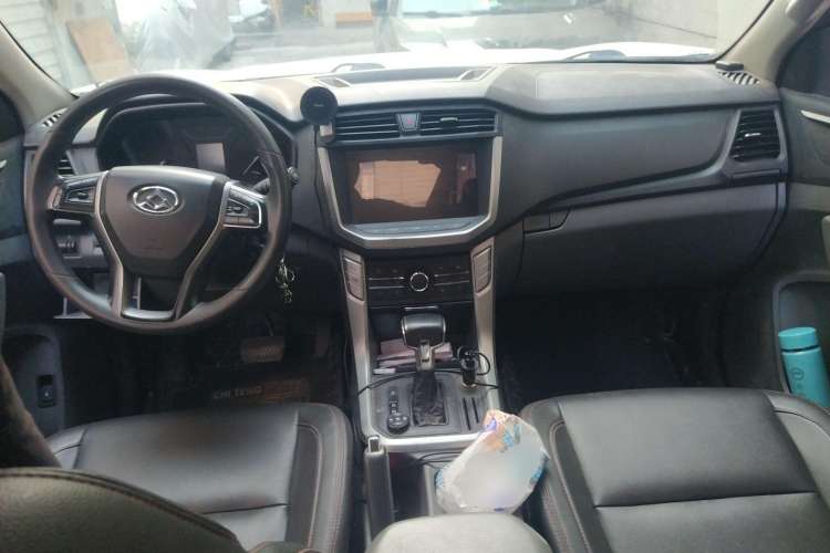 Used SAIC MAXUS T60 2017 2.8T Diesel Automatic 2WD High-Ride Comfort Plus Long-Body Emission Standard V