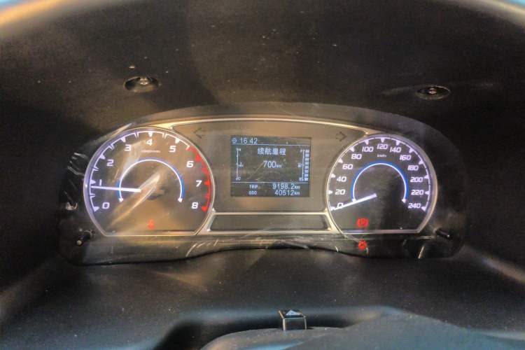 Used JMC Transit 2021 2.8T Space King Standard Version Short Wheelbase Mid-Height Roof 6-Seater Diesel Euro VI JX493
