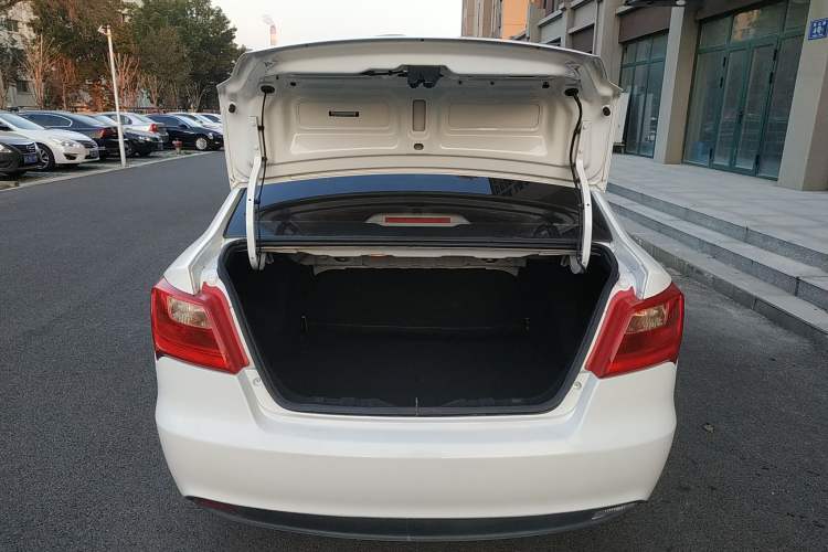 Used Changan Alsvin V3 2015 1.4L Manual Meiruan Model China V Standard
