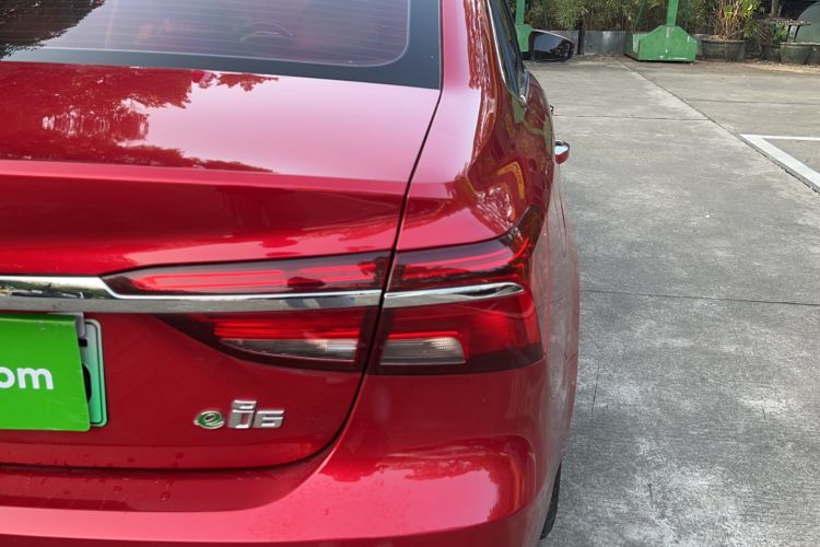 Used Roewe i6 New Energy 2017 45T Hybrid Connective Smart Luxury Edition