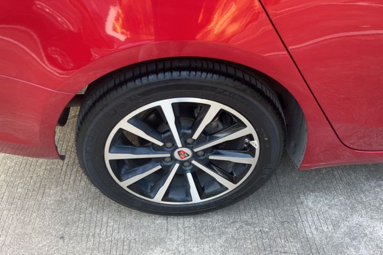 Used Roewe i6 New Energy 2017 45T Hybrid Connective Smart Luxury Edition