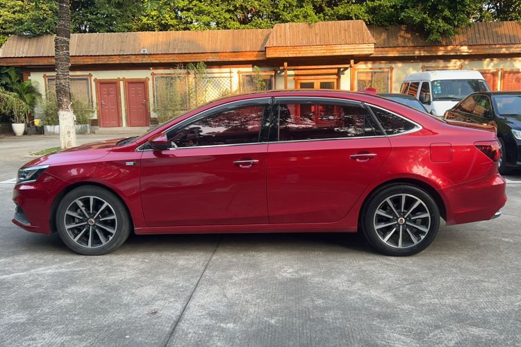 Used Roewe i6 New Energy 2017 45T Hybrid Connective Smart Luxury Edition