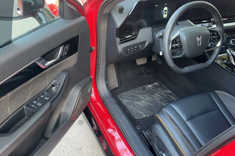 Used Bestune B70S 2022 2.0T War God King
